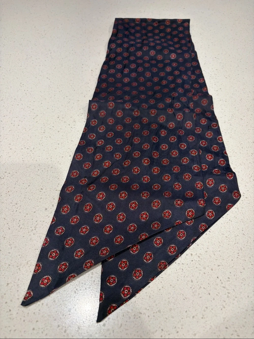 Mens Navy and Red Silk Paisley Carvat.